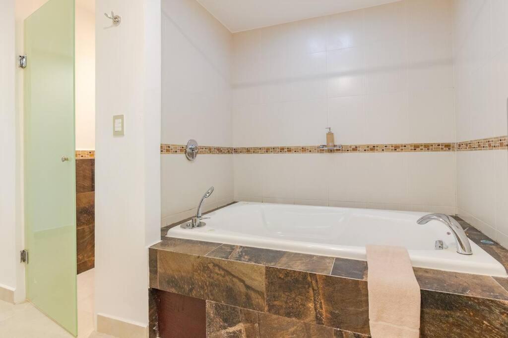 Encantadora Súper Amplia En Colibrí Pdc Apartamento Playa del Carmen